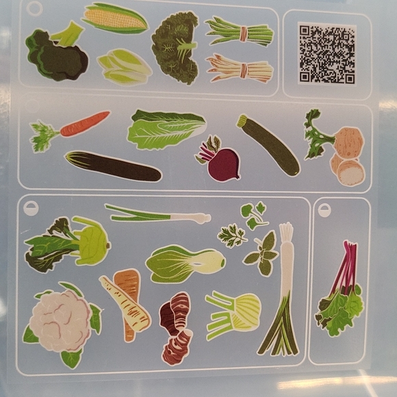 Tupperware Vertical FridgeSmart - Picture 3 of 4